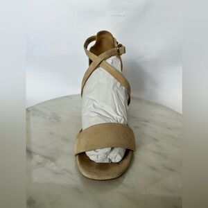MICHEAL KORS RAFFERTY WEDGE SIZE 8.5 BARELY WORN